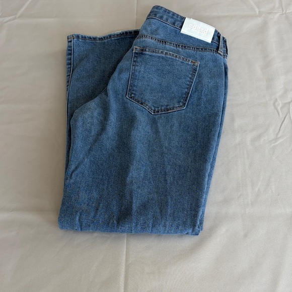 Classic Blue Straight Leg Jeans. Women’s. - Picture 1 of 9